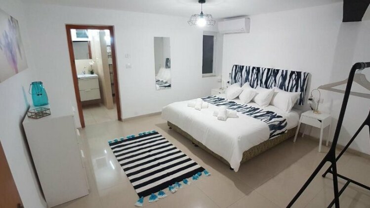 Hili Apartments - Photo2
