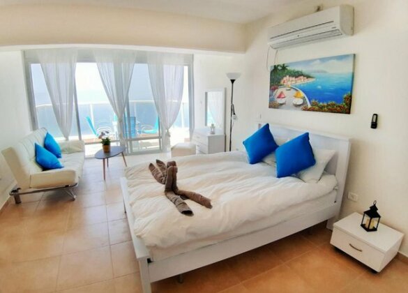 Modern Apartment with Lake View Tiberias - Photo2