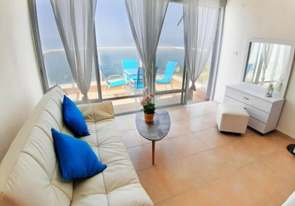 Modern Apartment with Lake View Tiberias - Photo3