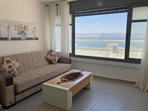 Spacious Apartment & Lovely View - Photo2