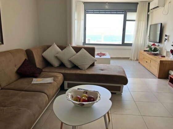Spacious Apartment & Lovely View - Photo3