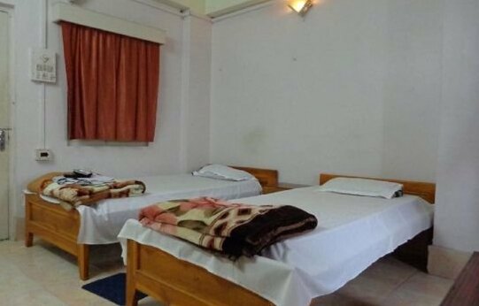 Uttaran Royal Guest House - Photo2