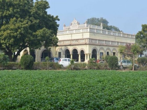 Colonial Homestay Agra