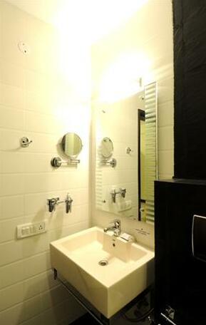 Crystal Inn Agra - Photo2