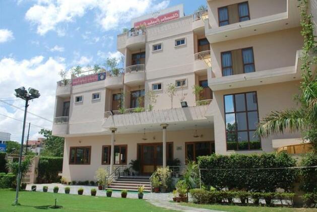 Hotel Chandra Pushp Palace