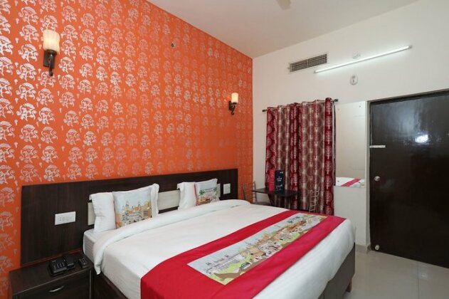 Hotel Taj Ansh - Photo2