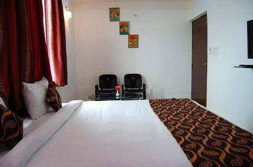 Hotel Taj Galaxy - Photo3