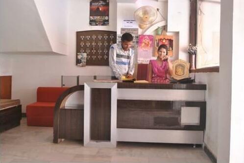 Hotel Viren Holiday Home Agra - Photo5