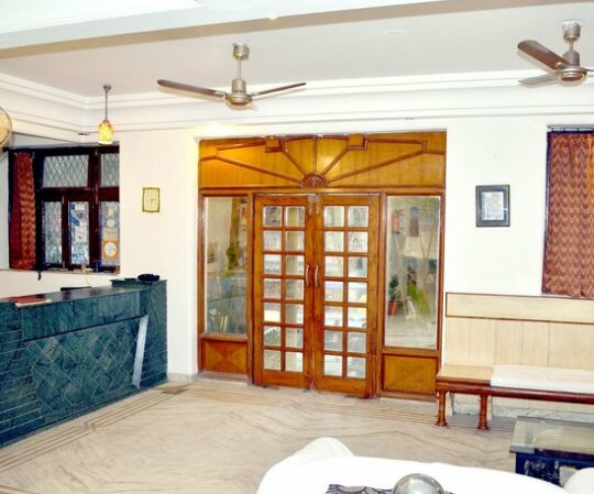 Optimum Sheela Inn @ Taj - Photo4