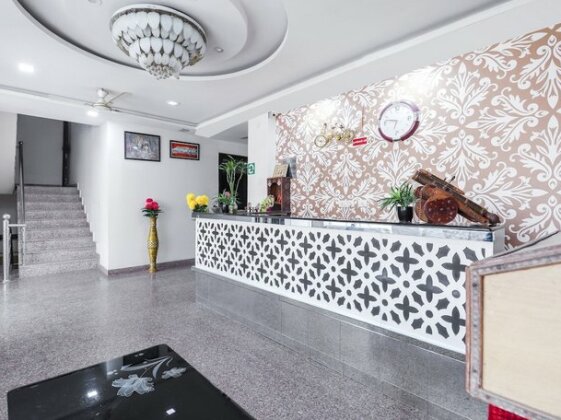 OYO 10876 Hotel Taj Signature - Photo4