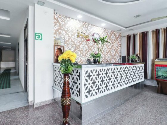 OYO 10876 Hotel Taj Signature - Photo5