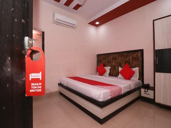 OYO 30716 Anand Residency