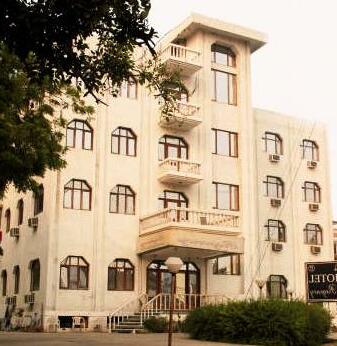 Regency Hotel Agra - Photo3
