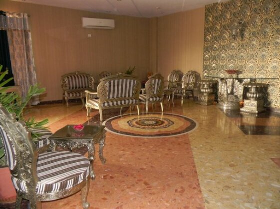 Siris 18 Agra - Photo3