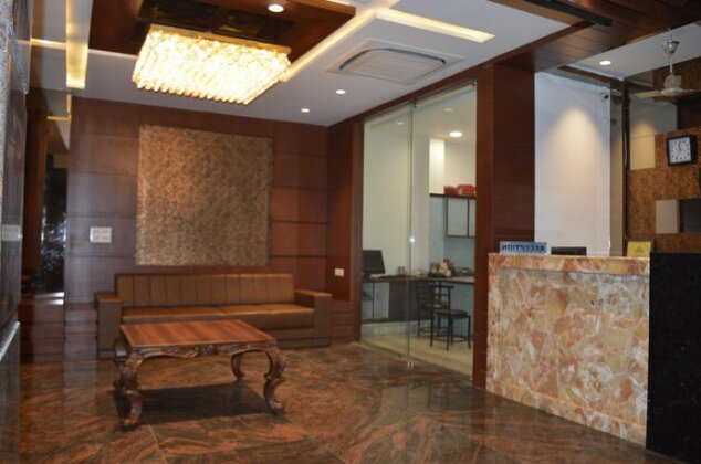 Stayapart Hotel Prema Palace - Photo2