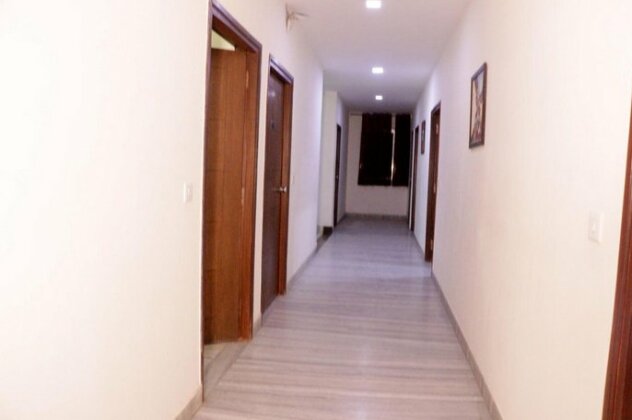 Stayapart Hotel Prema Palace - Photo4