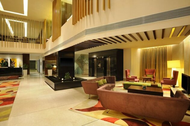 Four Points by Sheraton Ahmedabad - Photo4