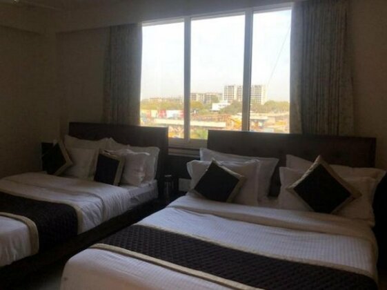 Hotel Circle Inn Ahmedabad - Photo3