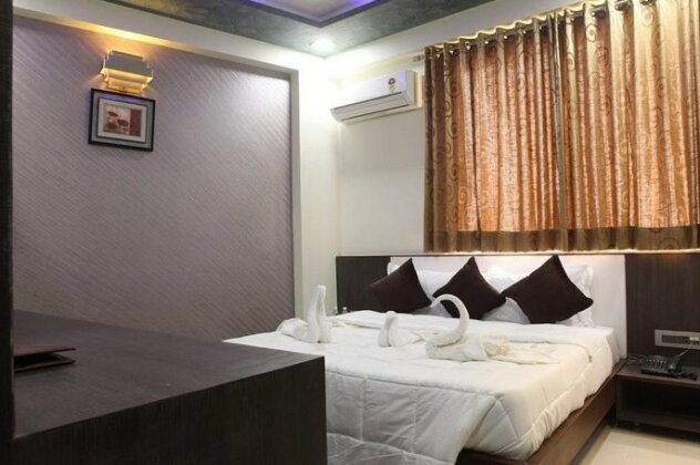 Hotel Kohinoor Plaza Ahmedabad - Photo3