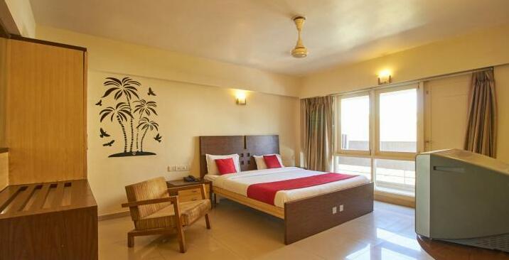 Hotel Neelkanth Panshikura Ahmedabad - Photo2
