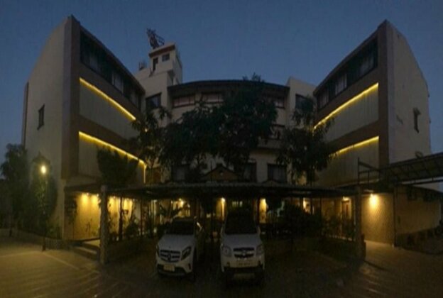 Hotel Orange Inn Ahmedabad - Photo2