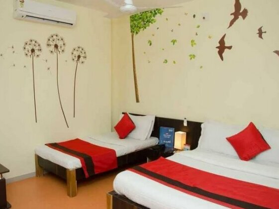 Hotel Relax Inn Ahmedabad - Photo4