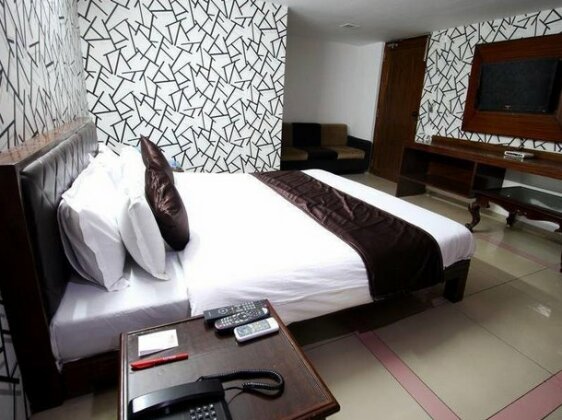 Hotel Seven Karnavati Resort - Photo3