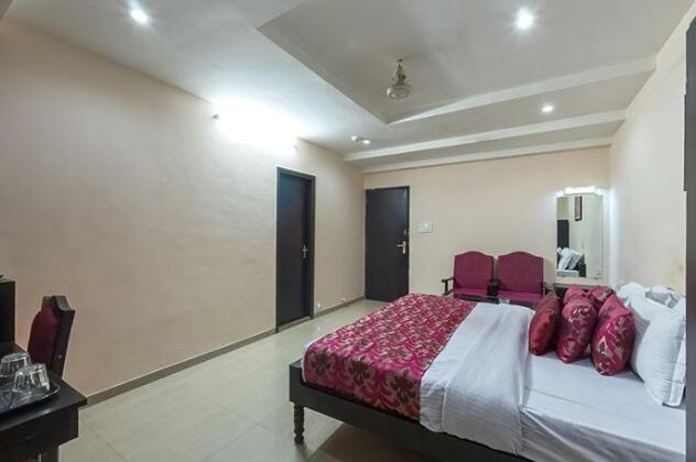 Hotel Shahi Palace Ahmedabad - Photo3