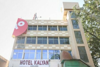 OYO 11427 Hotel Kalyan