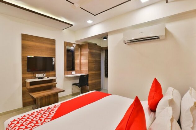 OYO 24950 Hotel Shree Balaji Residency - Photo3