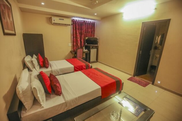 OYO 703 Hotel Shahi Palace - Photo4