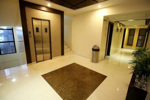 OYO Rooms Ahmedabad Maninagar Station - Photo2