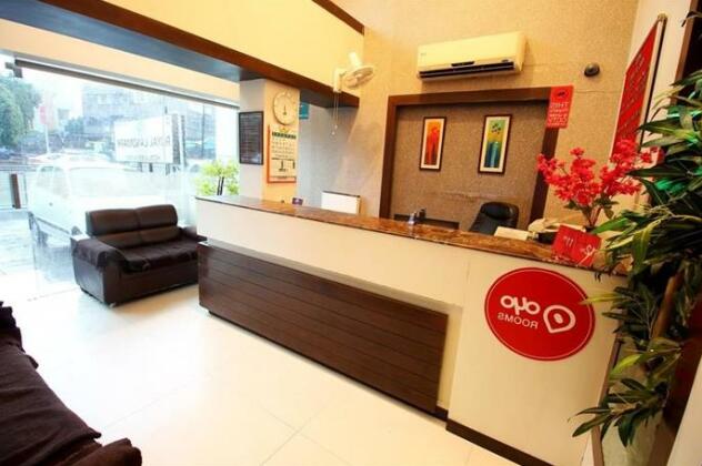 OYO Rooms Ahmedabad Maninagar Station - Photo4