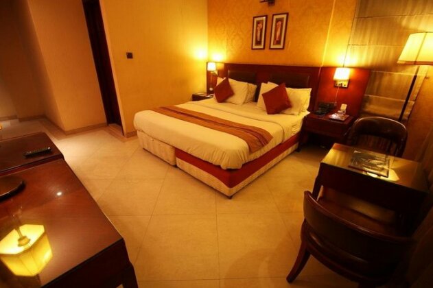 OYO Rooms Income Tax Ashram Road - Photo5