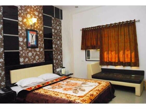 Vista Rooms at Sanyas Ashr - Photo5