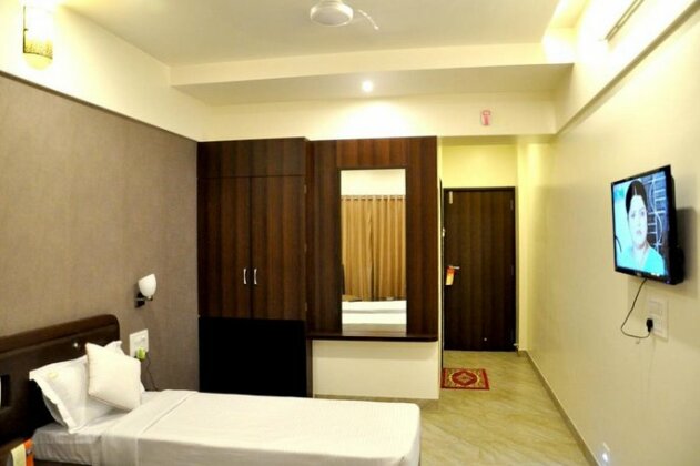 Hotel Gulmohar Pride - Photo5