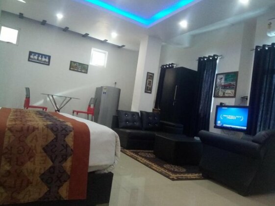 J I T Hotel - Photo2