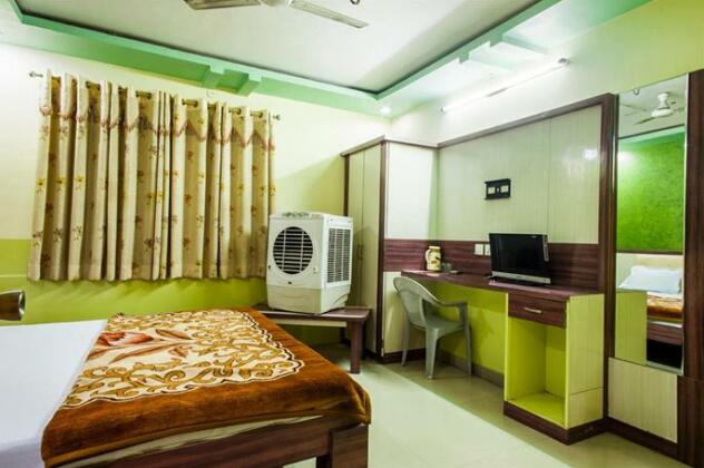Hotel Mahatma Inn - Photo2