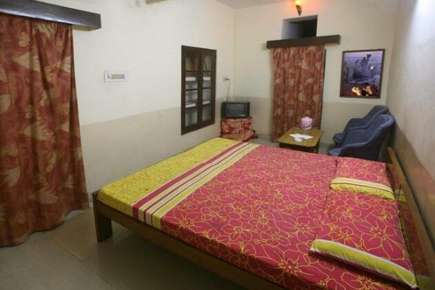 Natraj Guest House - Photo3