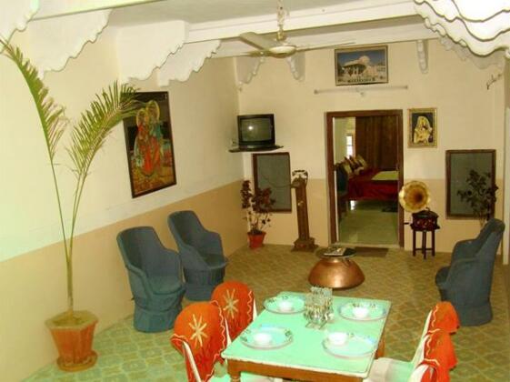 Natraj Guest House - Photo5