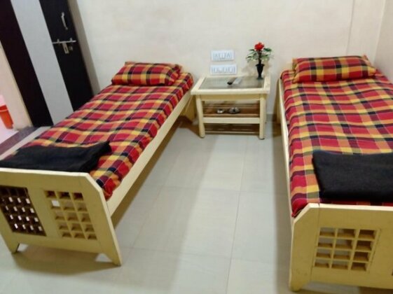 New Bombay Lodge - Photo2