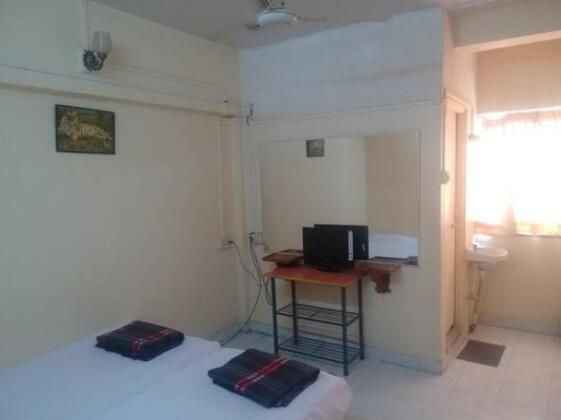 Hotel Gurunath Lodge - Photo4