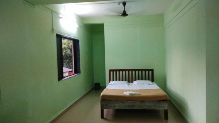 Beach Side Resort - Photo5