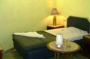 Hotel Meera Madhav - Photo2