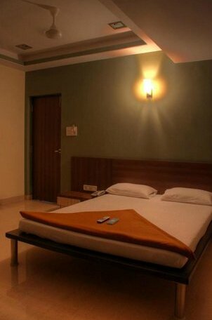 Hotel Samudra City - Photo4
