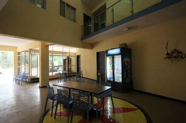 Naomi Beach Hotel - Photo3
