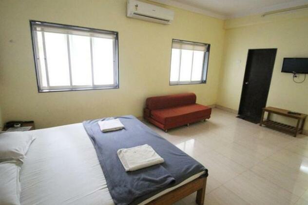 Naomi Beach Hotel - Photo5
