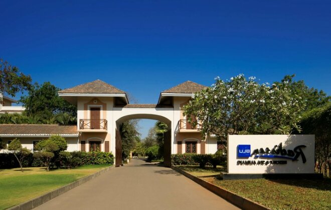 Radisson Blu Resort and Spa Alibaug - Photo4
