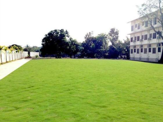 Sahyadri Resort - Photo2