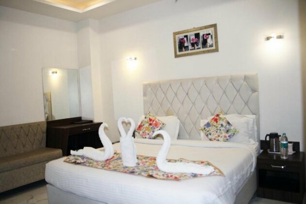 Classy Inn - Photo2